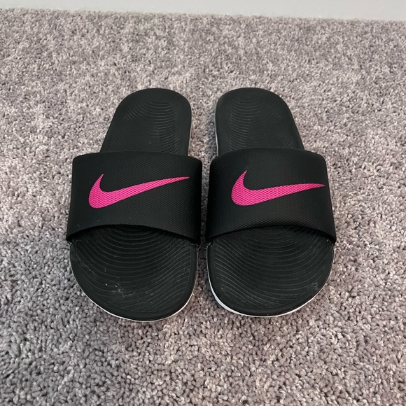 EUC NIKE SLIDES - Size 10 - Picture 2 of 5